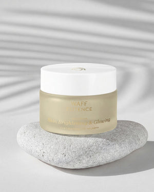 Skin Brightening & Glowing Day Cream | SPF 30 Radiance and Even Tone | Carica Papaya (Papaya) Fruit Extract